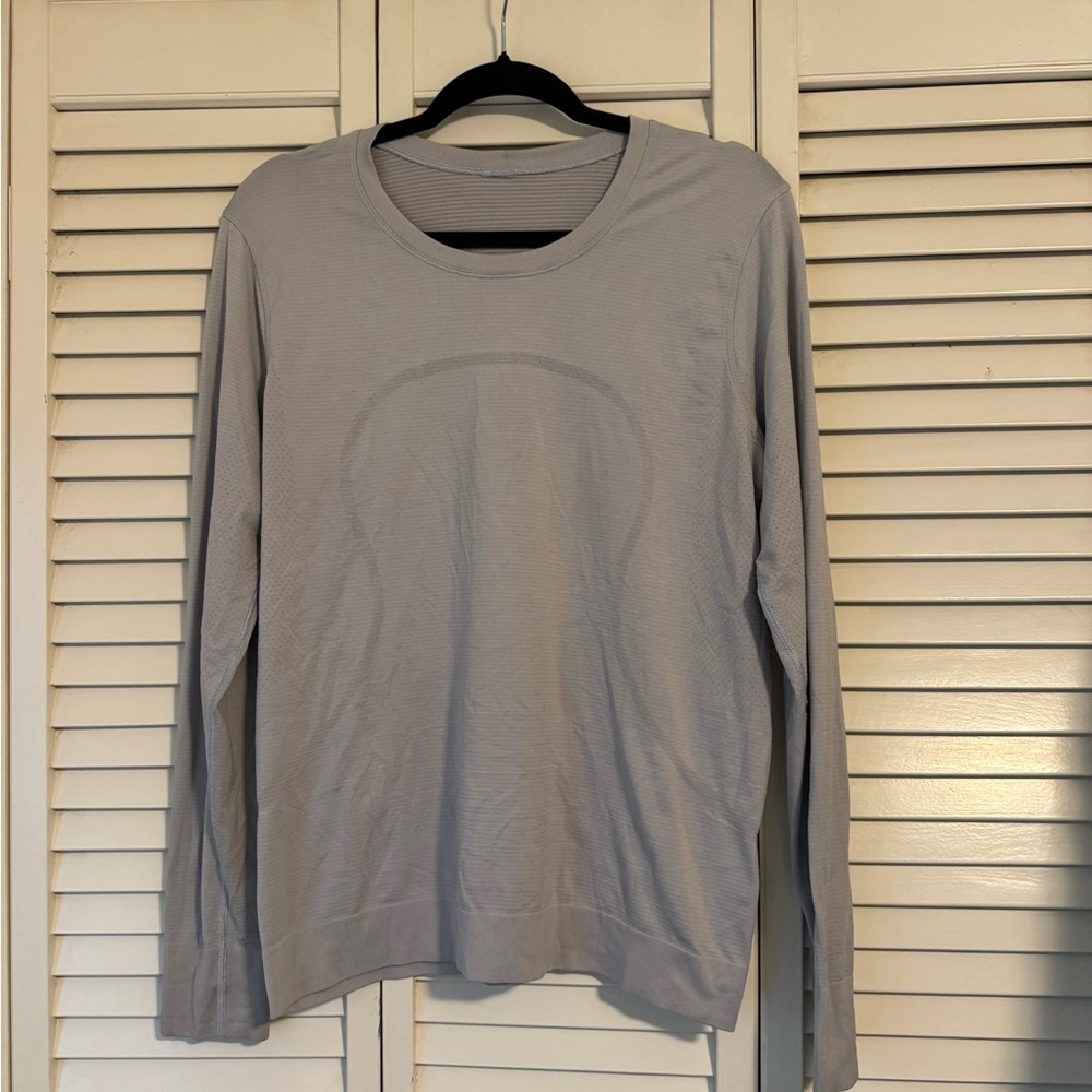 lululemon Long Sleeve Athletic Shirt